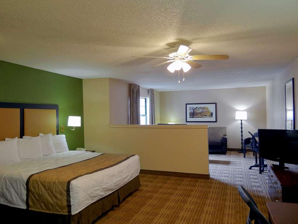 Extended Stay America Suites - Detroit - Southfield - I-696 Фармінґтон-Гіллс Номер фото