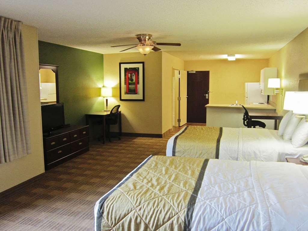 Extended Stay America Suites - Detroit - Southfield - I-696 Фармінґтон-Гіллс Номер фото